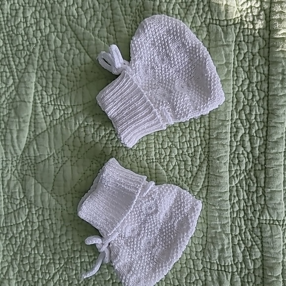 Bright Future Hand knit Sweater, Hat & Bootie Set - Picture 4 of 7